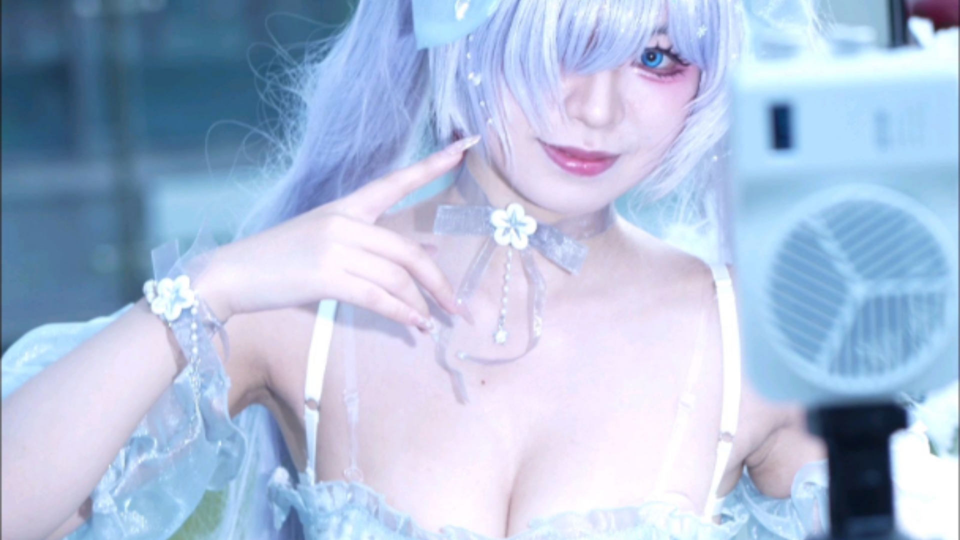 [Big Pretty Cinderella cos] - Photography pragmatic burying the head in the sand