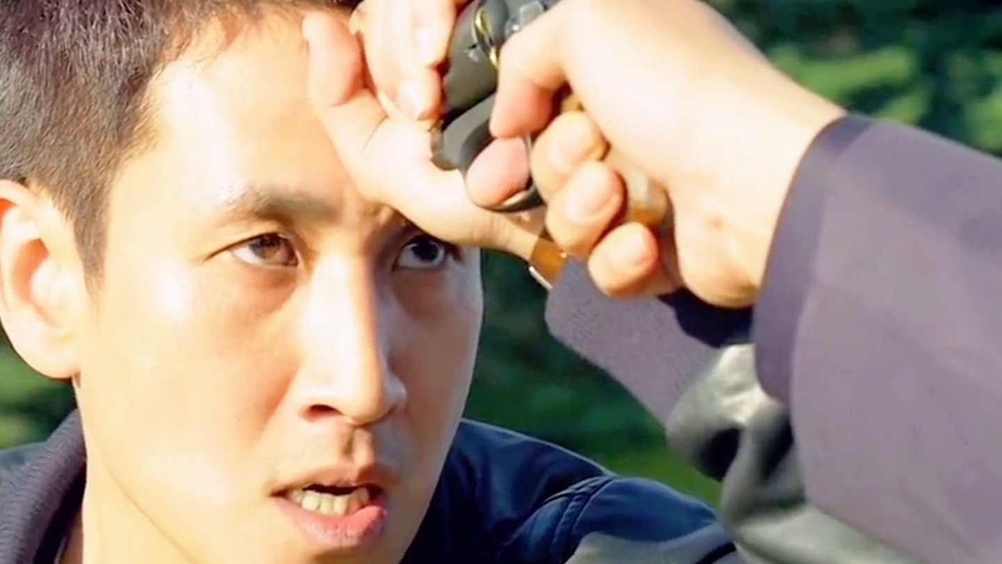 “十分钟一反转！全片没有一个好人！当年最好看的韩国动作惊悚片！”《走到尽头》