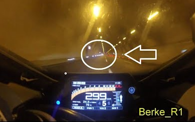 爆表299kmh雅马哈r1vs宝马s1000rr