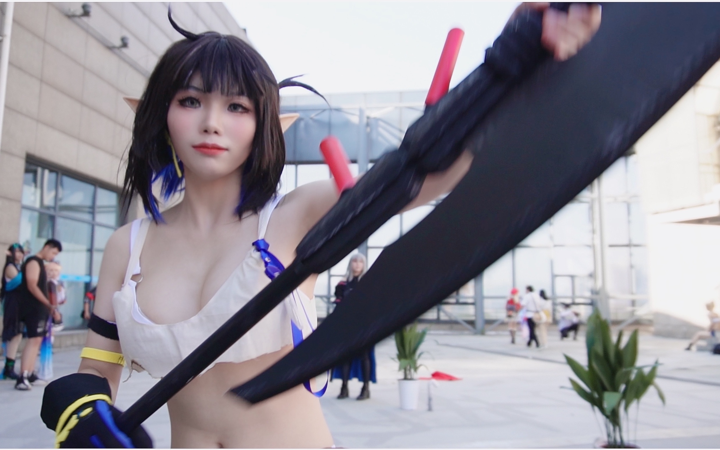 [Hangzhou Comic Con] Who doesn't like it when a young lady plays with a big sword?