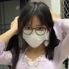 口罩学生妹半夜苦等老板