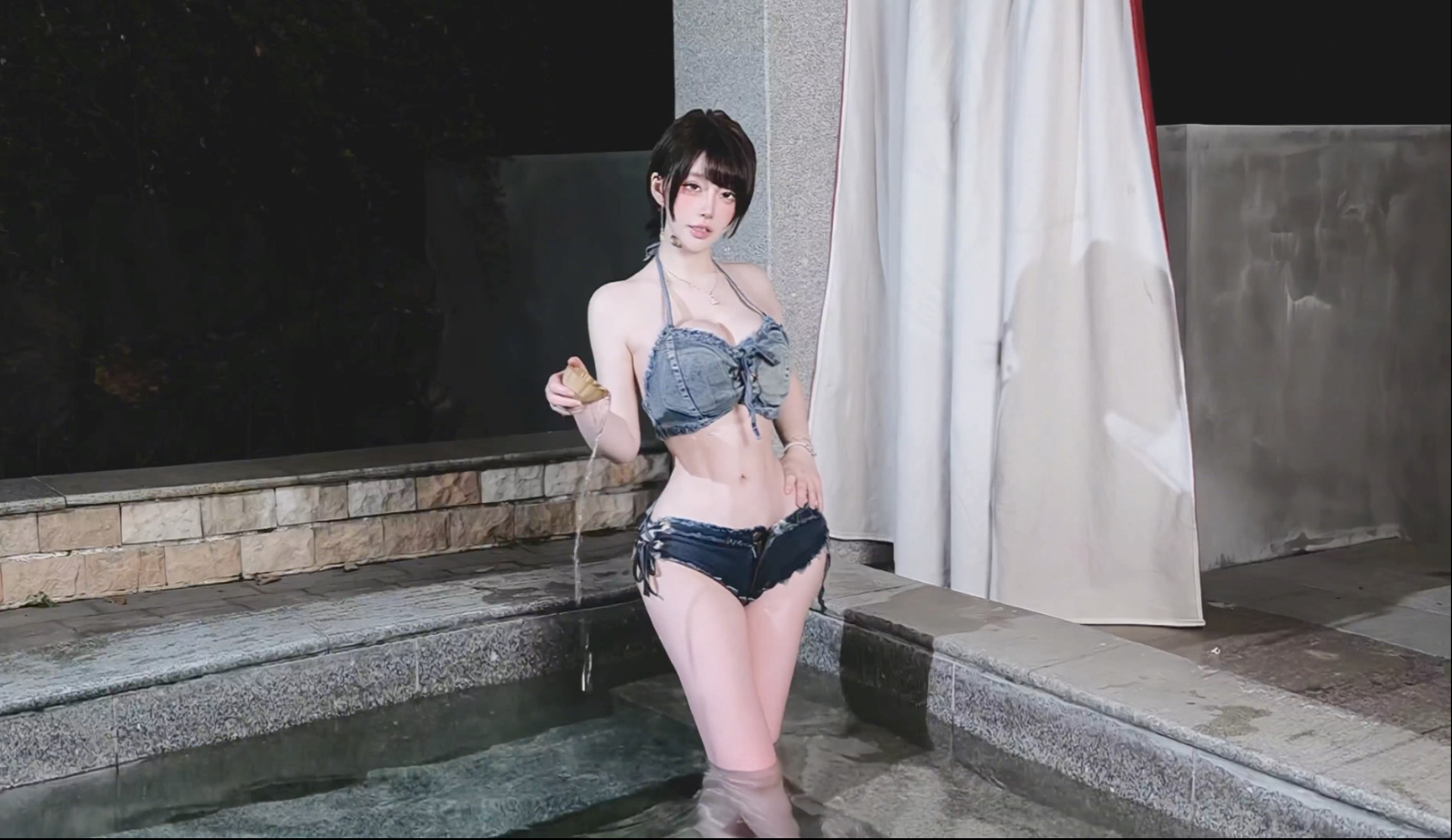 很想明着来，可是这里不让