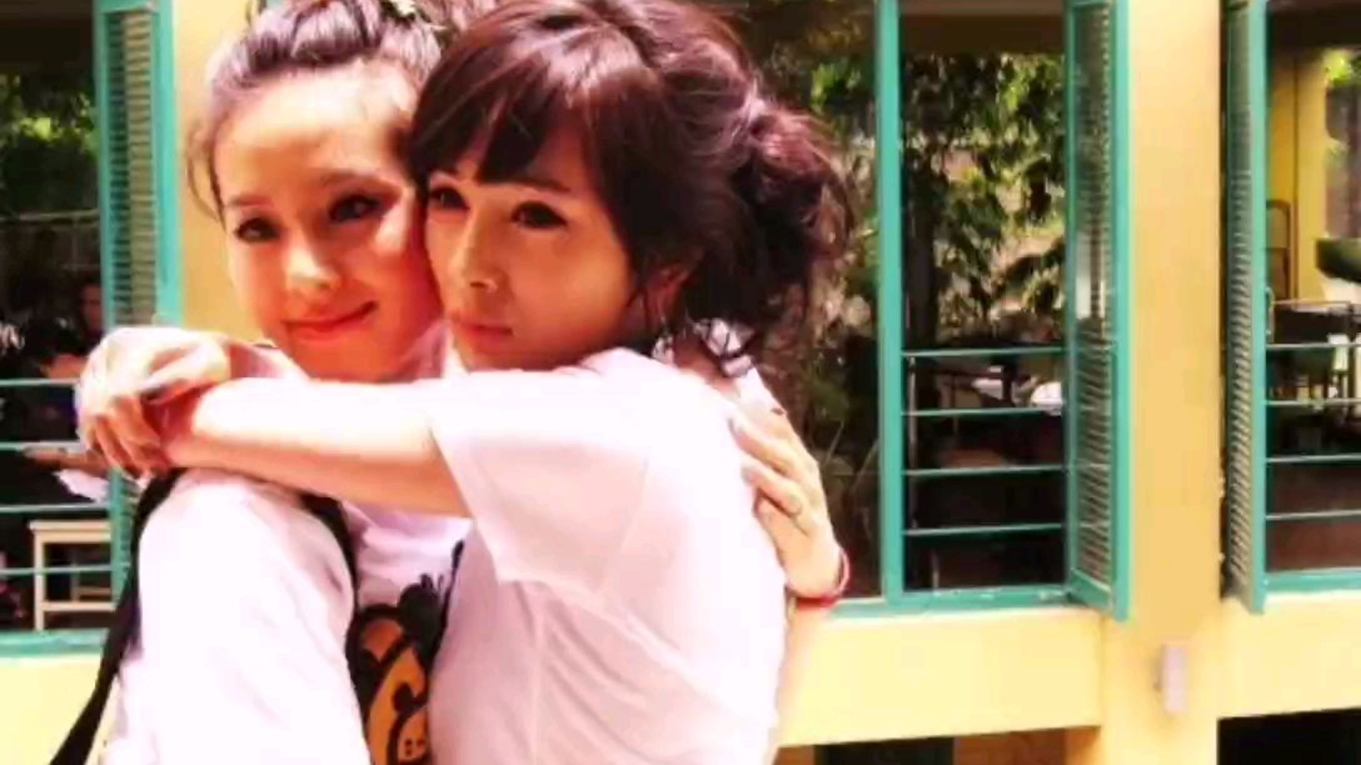 杨幂刘诗诗，你爱那个