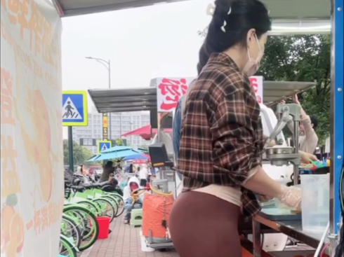 Outdoor freshly squeezed lemon juice (🍋o🍋)