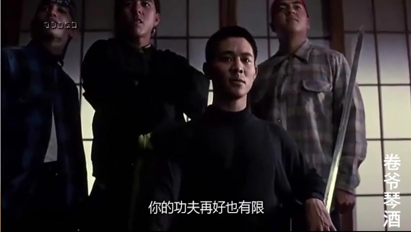 所有功夫明星中除了托尼贾只有李连杰能做出这个连环飞腿踢的动作