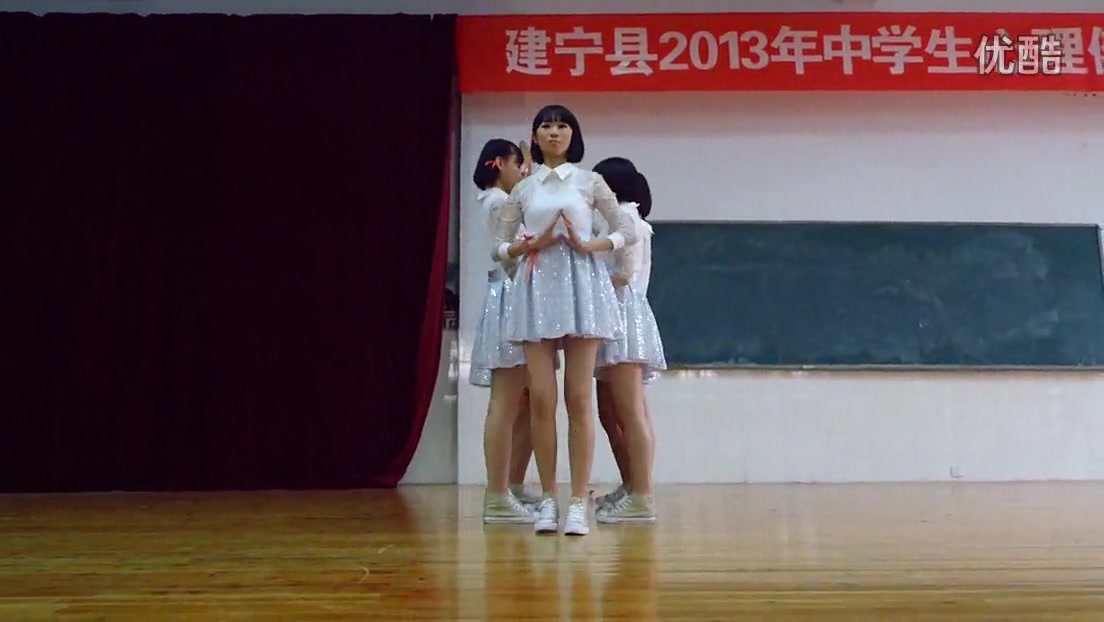 建宁县一中美女舞蹈 落花情