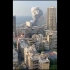 黎巴嫩首都港口附近发生剧烈爆炸，现场升起一朵巨大的蘑菇云