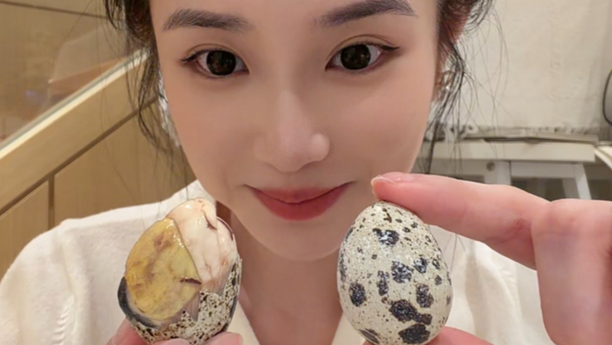 鹌鹑蛋活珠子？！