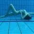 美女花式潜泳（1）