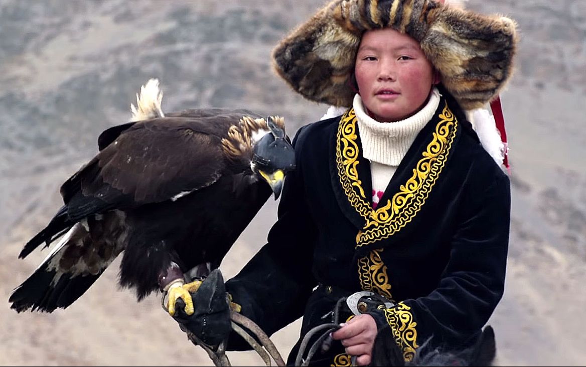 [中字]纪录片.女猎鹰人.the.eagle.huntress.2016[imdb 7.6 豆瓣8.2]