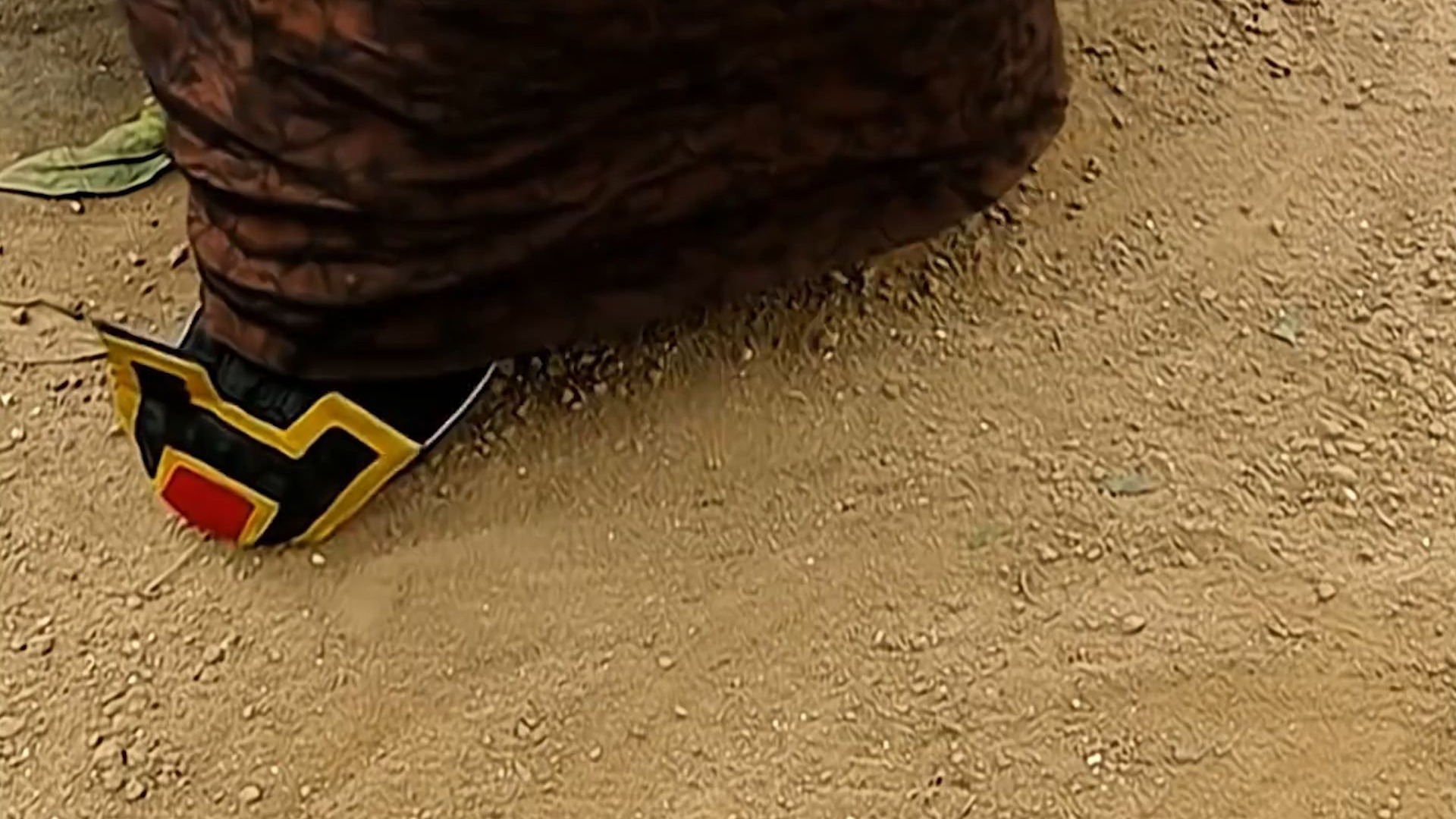 男人用脚随便在地上画了一个一，天下第一神卦东方朔亲自为他测字！《大汉天子》