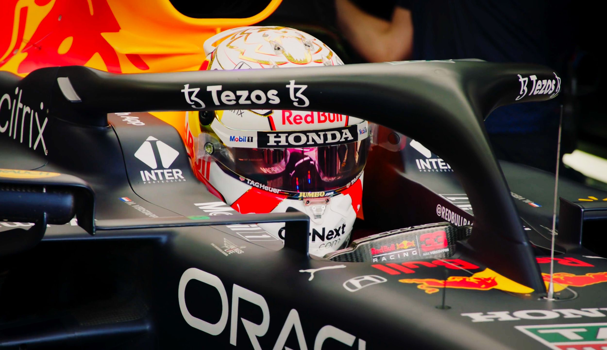 「F1高燃混剪 | 4K60FPS+引擎原声」Miracle - The Score【高燃】【世界一级方程式锦标赛】