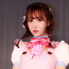人美歌甜的16岁日本少女，街头演唱的《不听摇滚的你