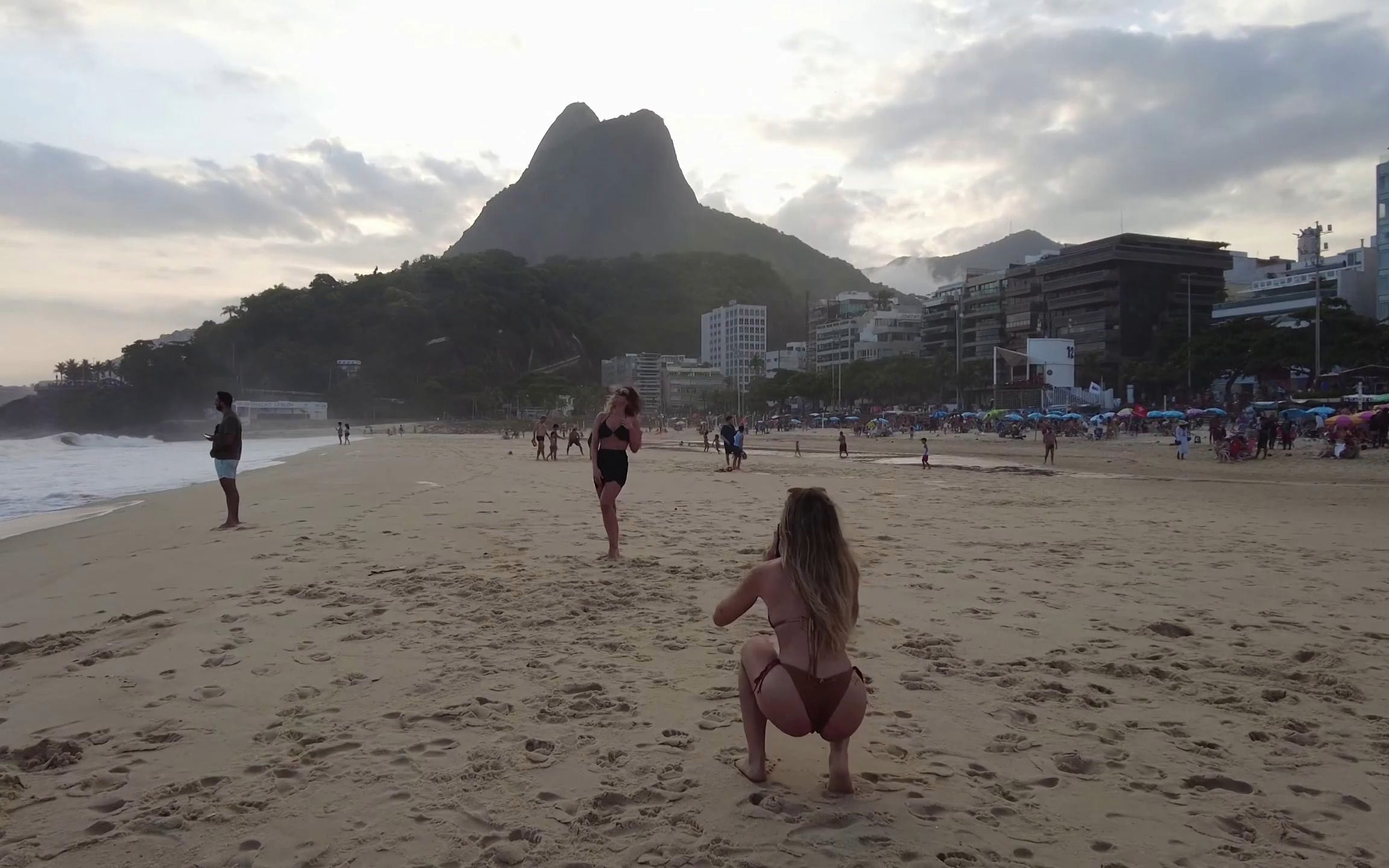 Come in and see the ocean. How long has it been since you've been to the beach?