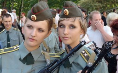 俄军纪录片女兵是怎样炼成的ep08金刚芭比