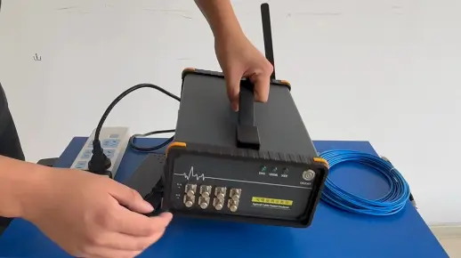 光缆识别仪的使用视频  第1张