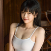 邻家妹妹型的小美女，虽然不是多漂亮，可是感觉却很好