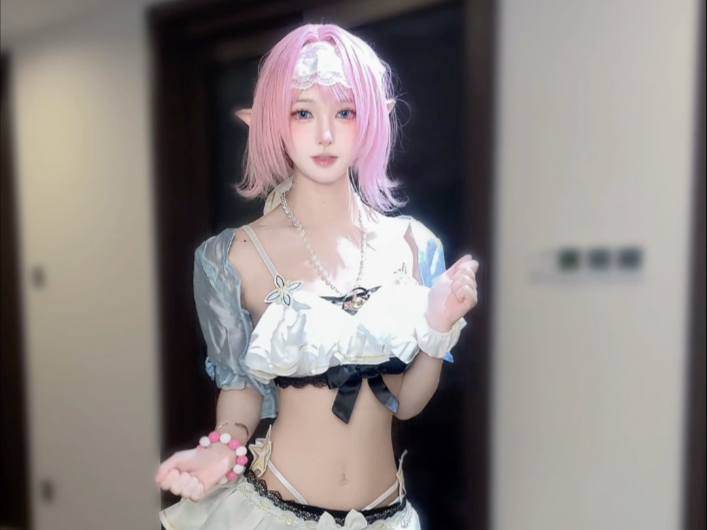 Didn't you say you like clean girls? I spent all my money clean! Like it or not? Say it!