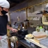 【日本美食】神奈川这家２４小时营业的拉面店老板超人的操作情景