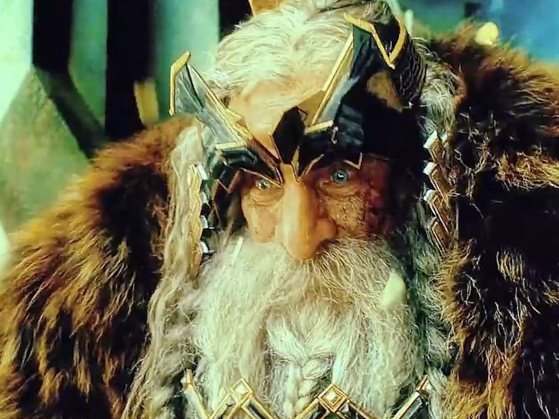 或许只有矮人王国才有这样的锻刀大师。这样的锻刀手法你见过吗《霍比特人》