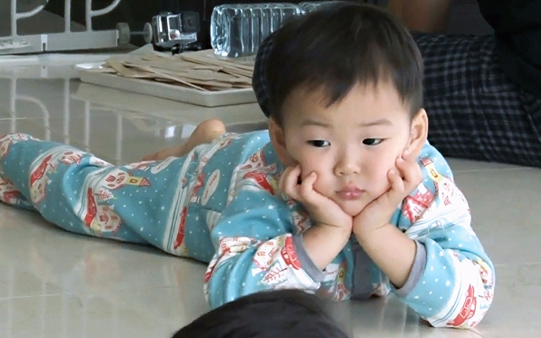 三胞胎长大啦！大韩民国万岁变小小消防员-北京时间
