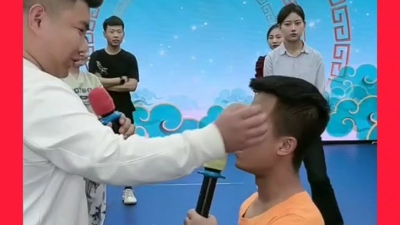 小个子抗1米7的大长腿 感觉像骑小马