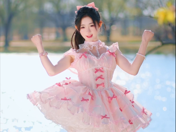 晚上好！来一起看樱花吧？