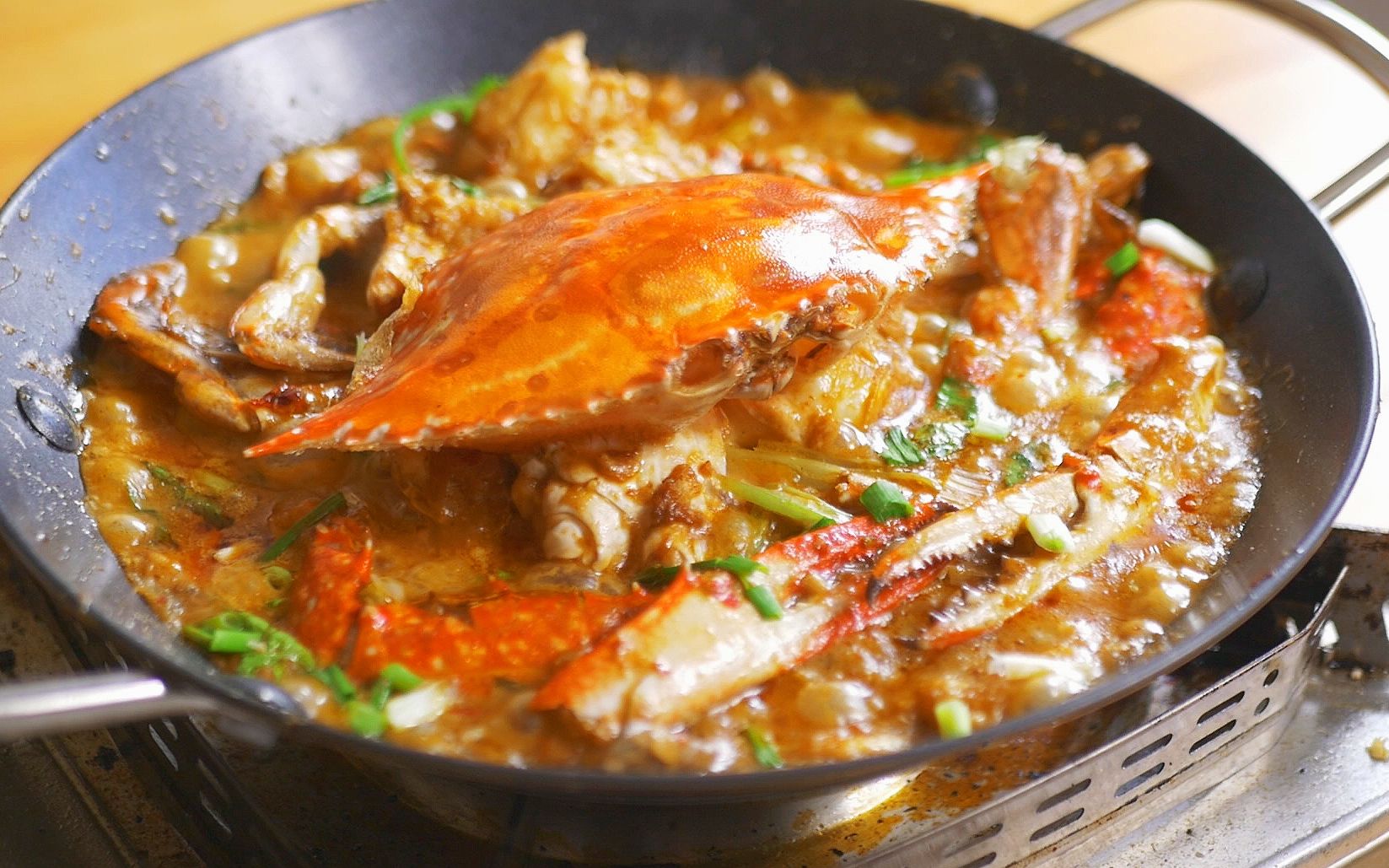 泰国菜咖喱蟹摄影图高清摄影大图-千库网