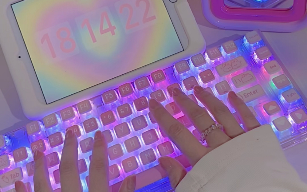 糖果色机械键盘/新盟X75打字音/小说作者码字日常