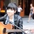16岁邓紫棋在街头卖唱_经典的刘海发型好可爱