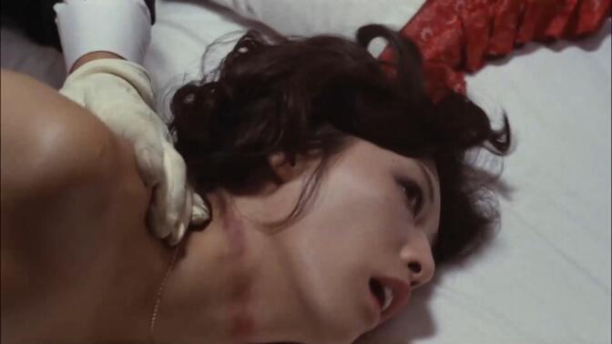 好好的美女就这么的被勒死了