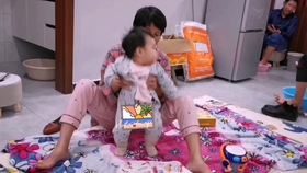 八个月宝宝的正确喂养方法是什么 7e6bcad8df2db19fbfeac3cd0a17e434ecb3cb83.jpg@280w_158h_1c_100q.jpg