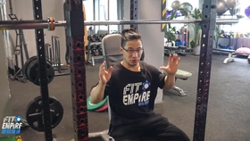 在家怎么练三角肌后束 7f603586a63a61dff3f5bb0cb8cea5cc4c61377b.jpg@280w_158h_1c_100q.jpg