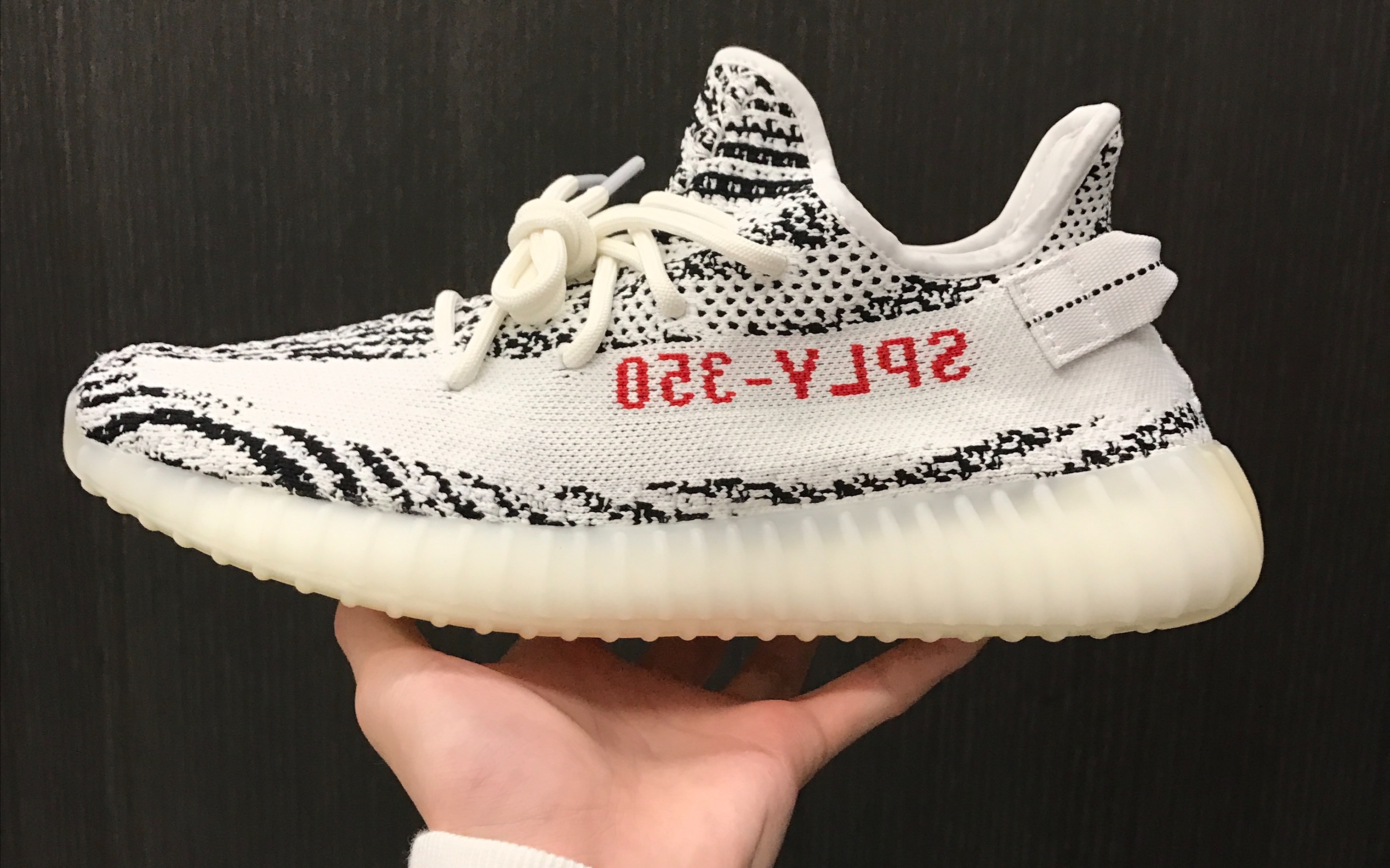 鲨鱼爱穿鞋yeezyboost350v2zebra斑马