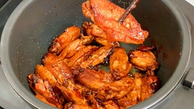 在家怎么做烤鸡不用烤箱 80e2e374dbb8391488f7dc71926ed0ac9cd4f946.jpg@280w_158h_1c_100q.jpg