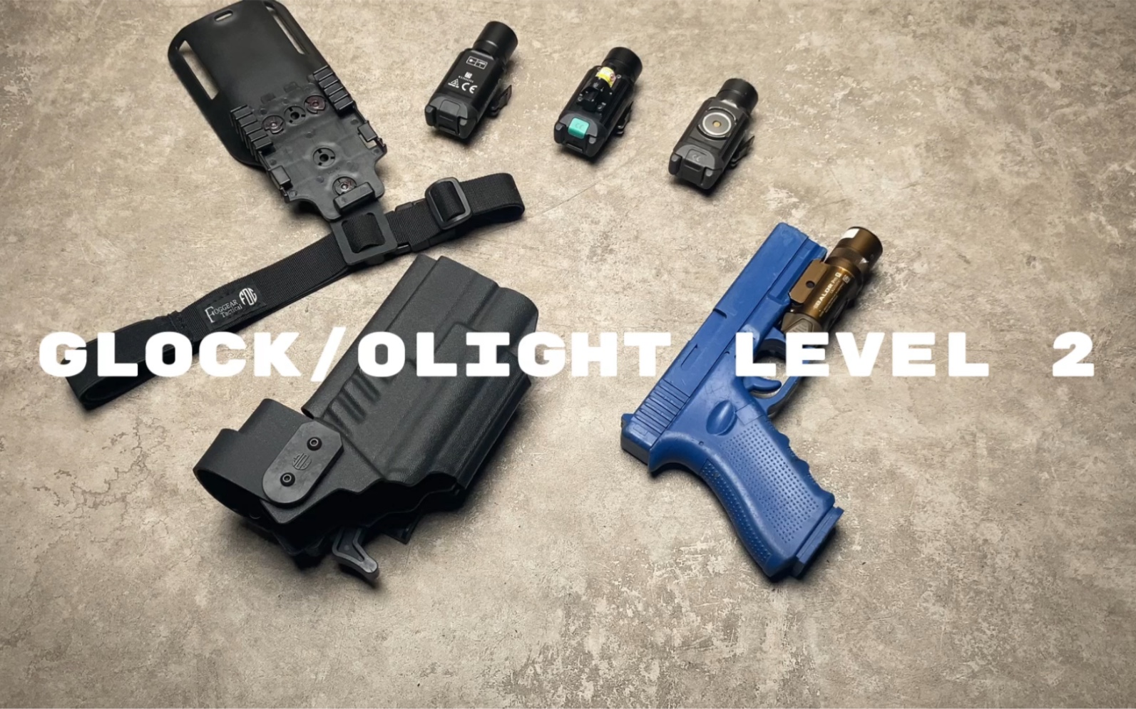GLOCK/OLIGHT 二级锁枪套拇指按压式开锁，采用全包围式设计，多种灯型适配，不妨碍光瞄作业，光瞄保护罩可有效保护瞄具。