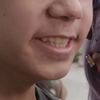 青涩男孩，把狗头萝莉逗笑