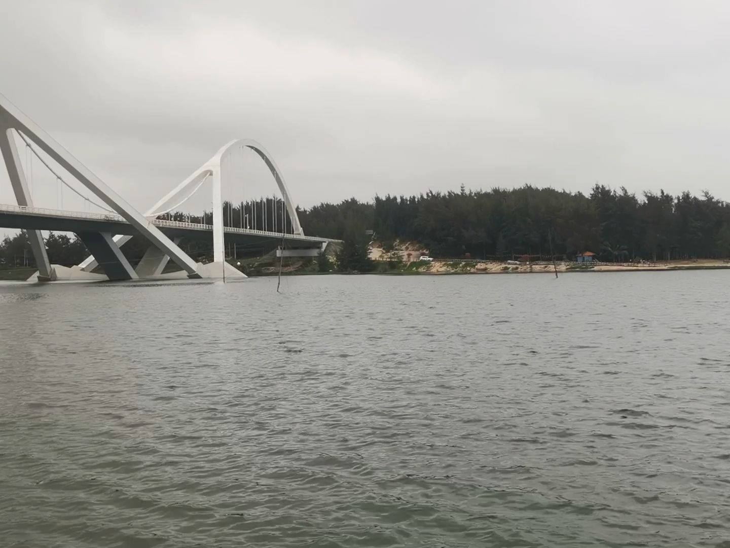 万宁太阳河景观大桥