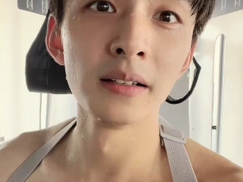 一凡 性感直播 6.22