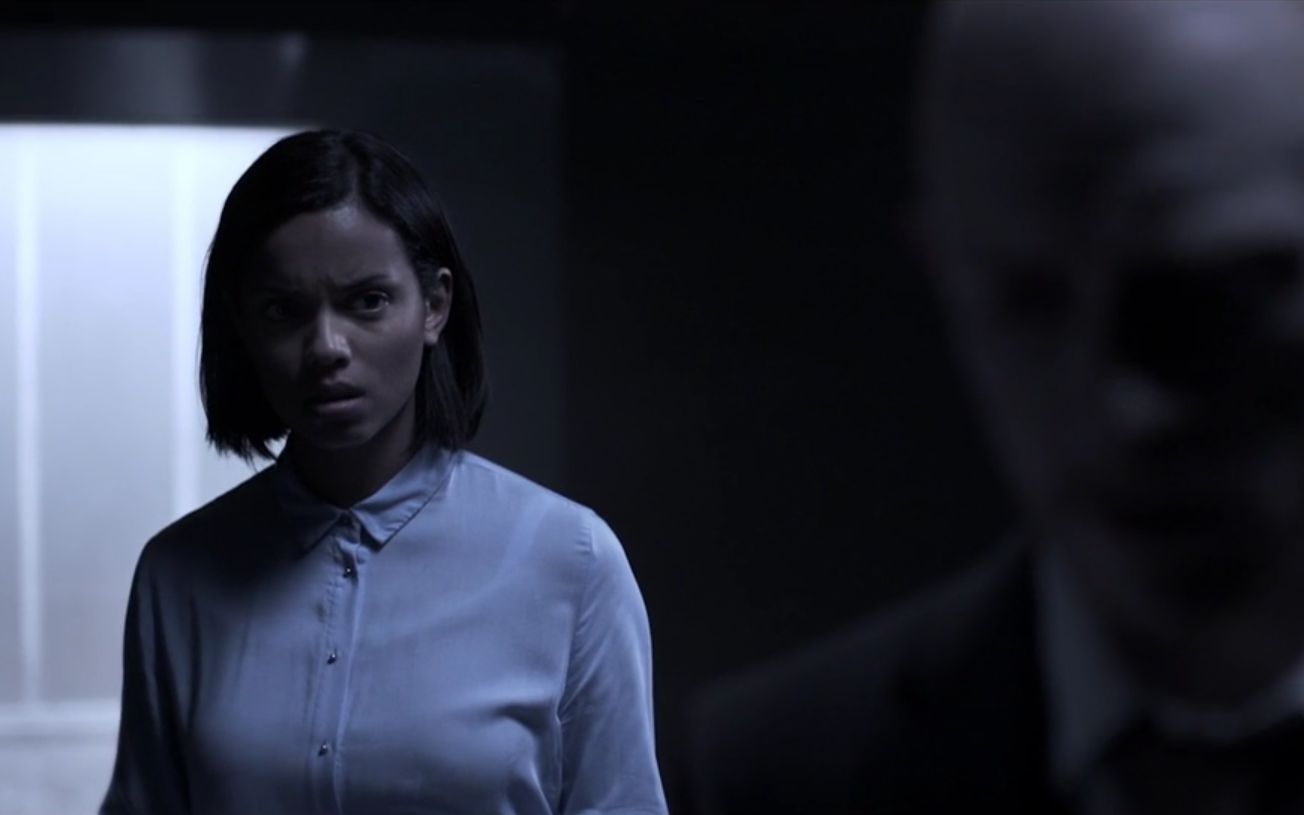 求一部电影出处,(电梯里)白衣服单马尾长发女学生,如图