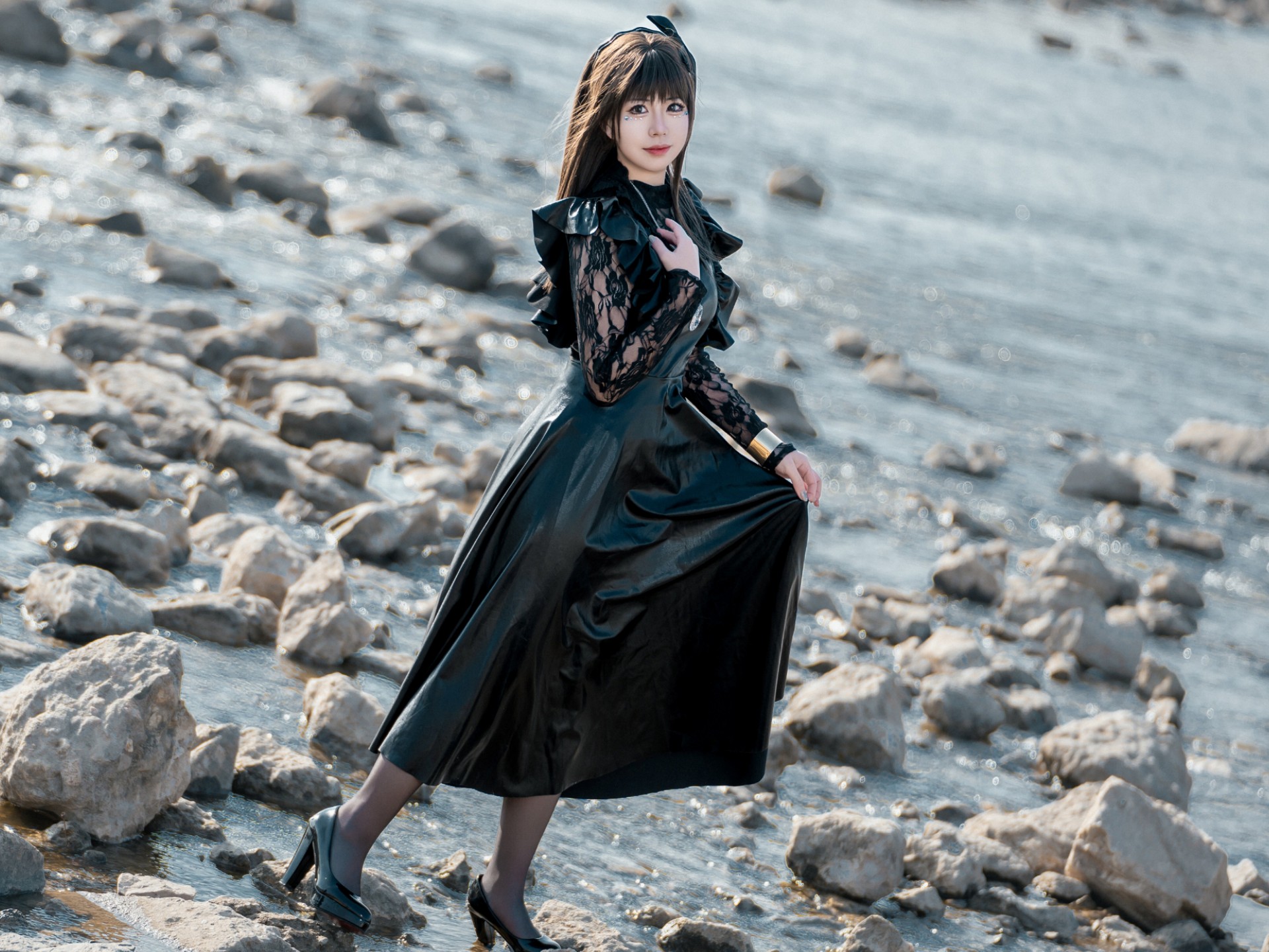 Shiburamine/Calmyra cos/This light is so warm!