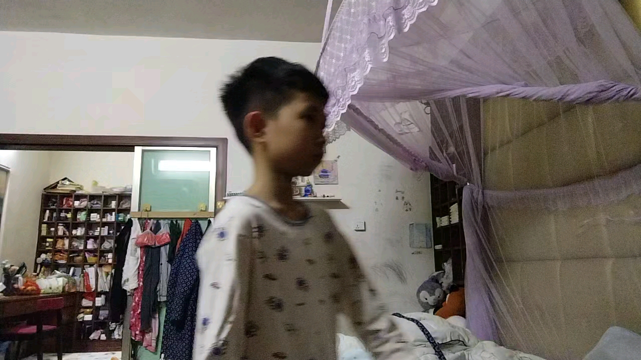 听说抽帧舞挺火的，我也试试