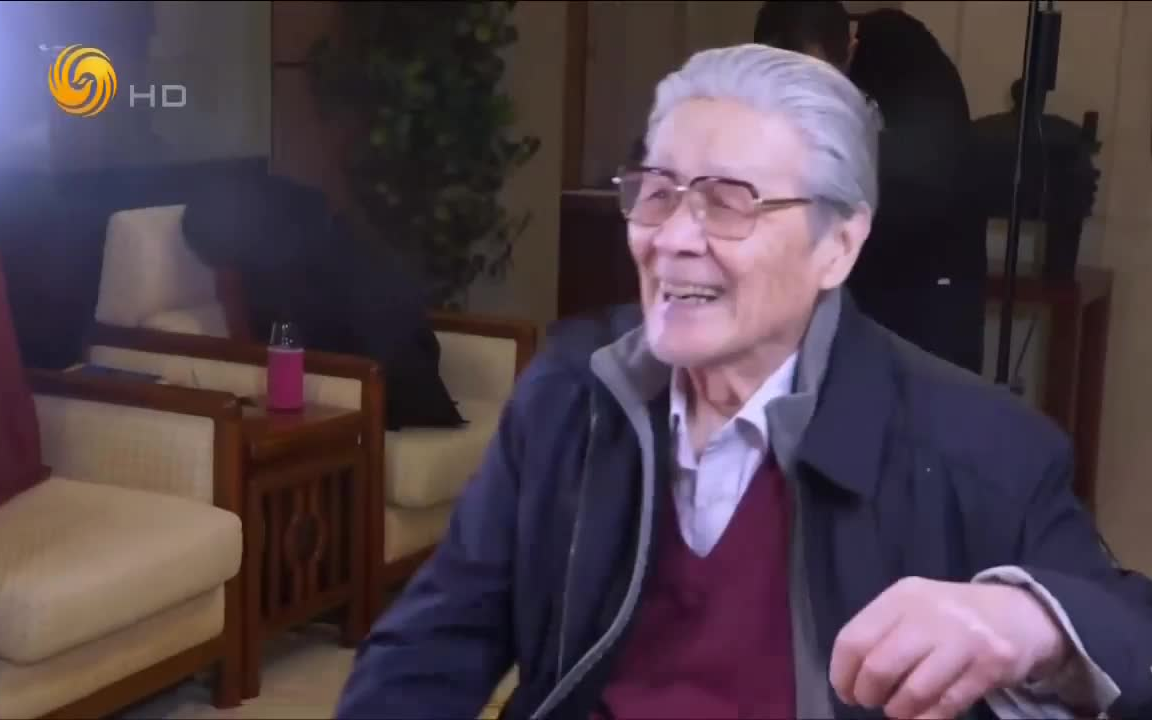 《名人面对面》专访蓝天野 烟雨任平生 2017-08-27