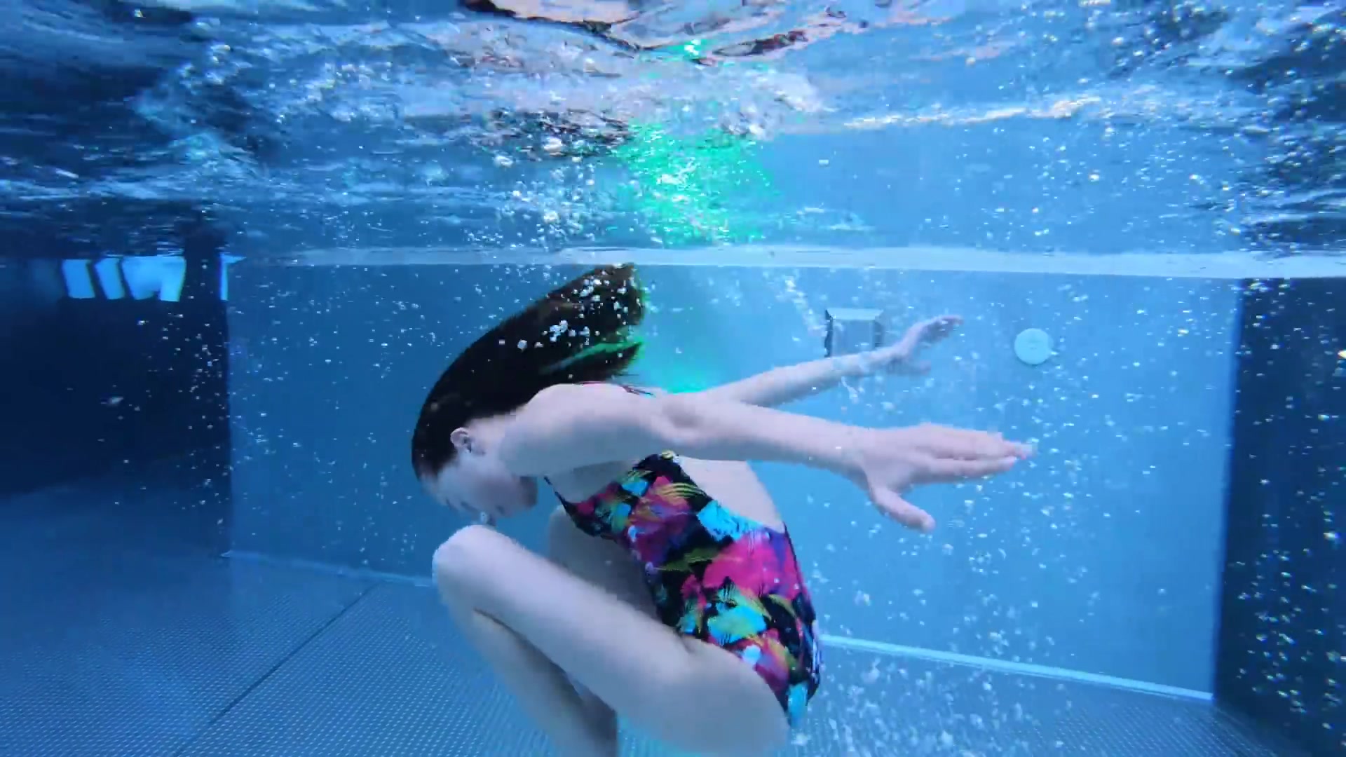 Carla Underwater 11 Flips Underwater bilibili Carla Underwater 11 Flips Underwater bilibili
