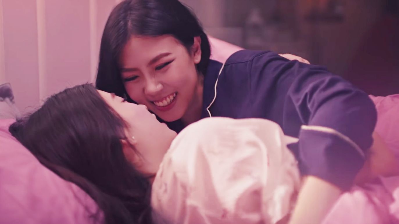 【百合】新婚妻妻的第一天！一大早就被老婆调戏了！