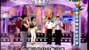 tiktok热门舞蹈视频推荐 847976b20a9b9f87f2a9d76bc2a5cfafbd7800d2.jpg@310w_174h_1c_100q.jpg