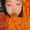 奶香黏糊火鸡面！甜辣爆浆大鸡排