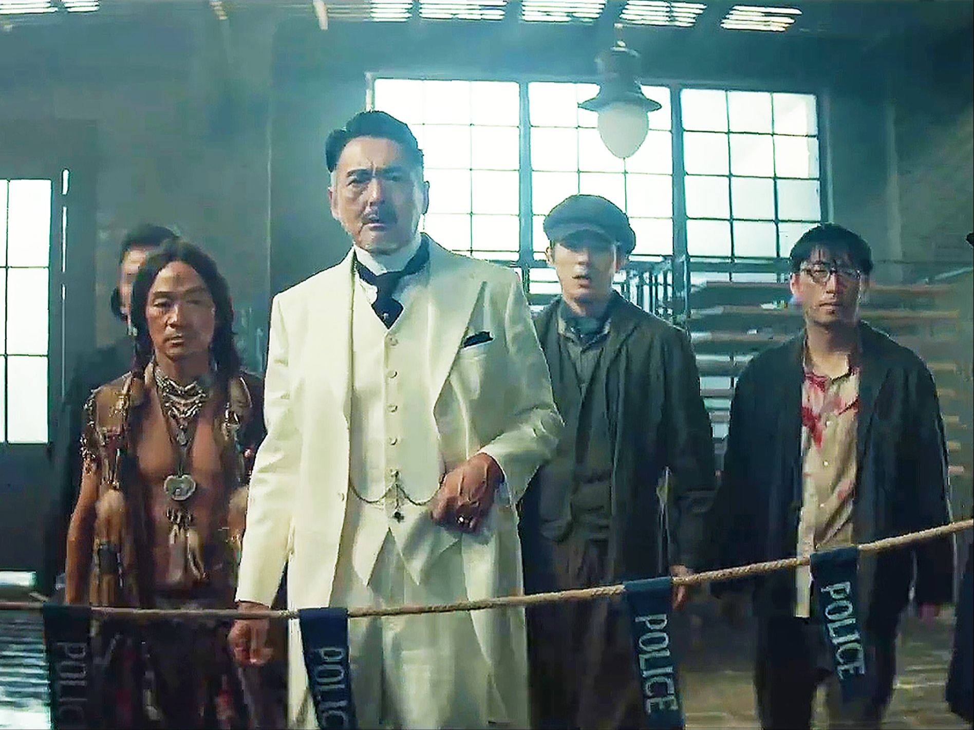 王宝强+刘昊然+周润发+白客！2025春节档《唐探1900》正式预告，张新成+岳云鹏+约翰·库萨克