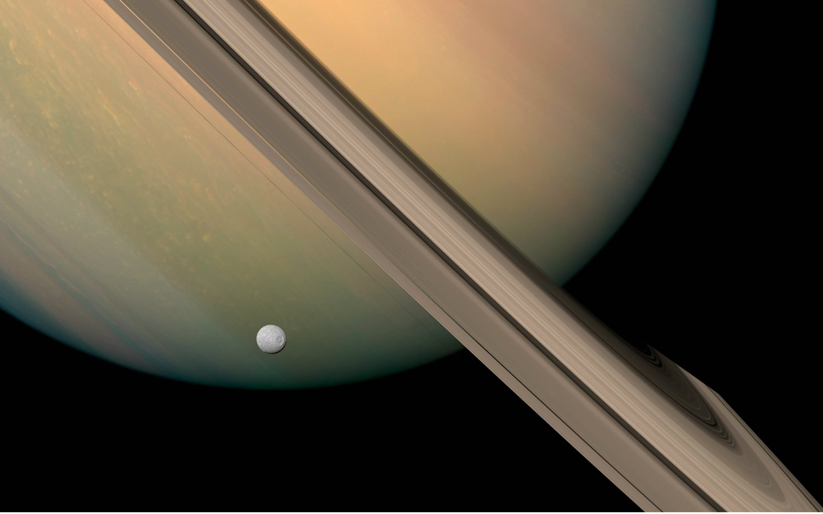 saturn cassini photographic animation