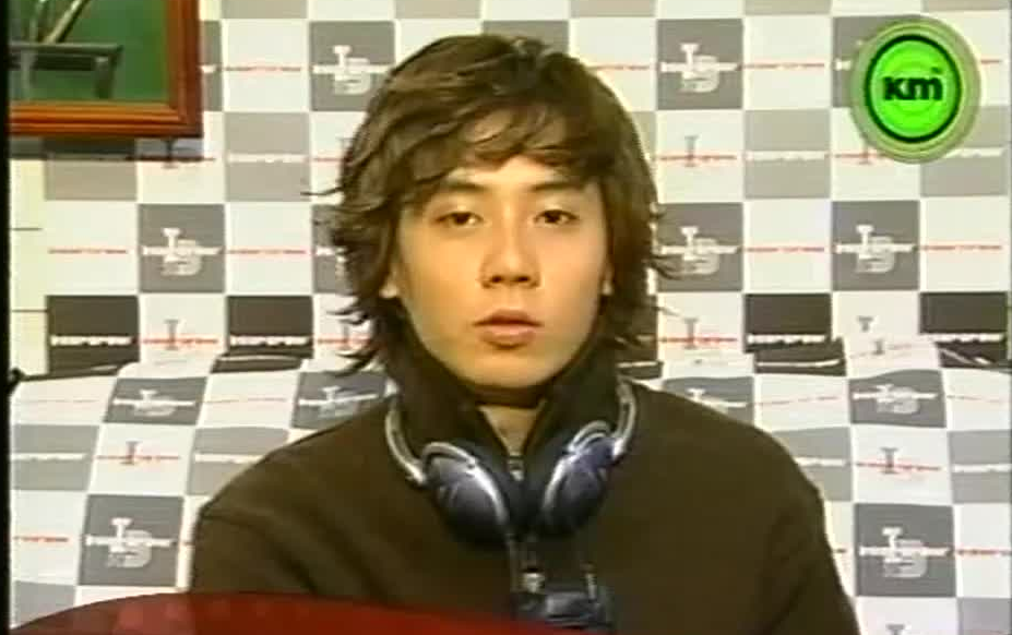 神话(Shinhwa) - Andy海报拍摄采访 (KMTV MusicQ 2003)